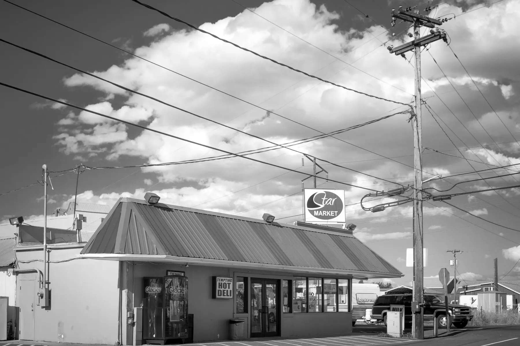 Black and white view of the Star Market at the Brooks crossroads in Marion County, Oregon