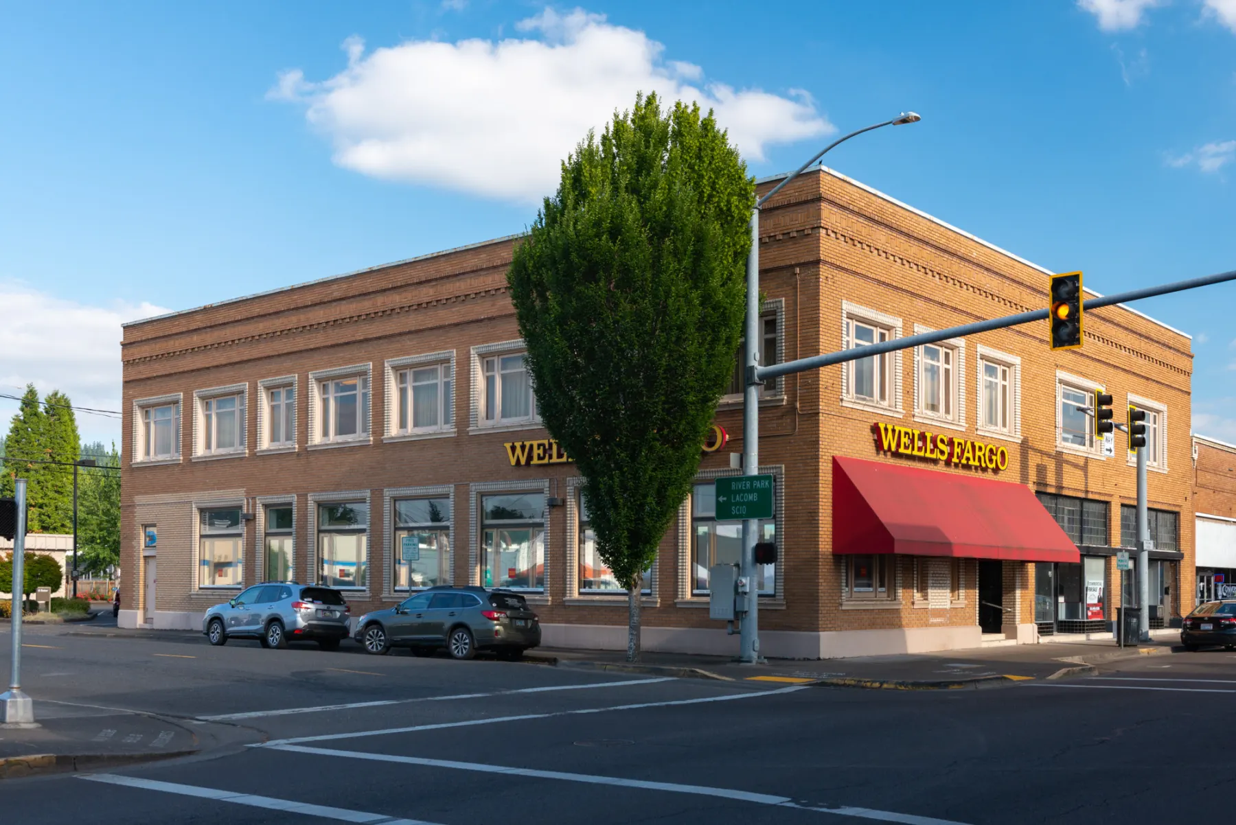 Brick corner buildings at a downtown intersection in Lebanon, Oregon